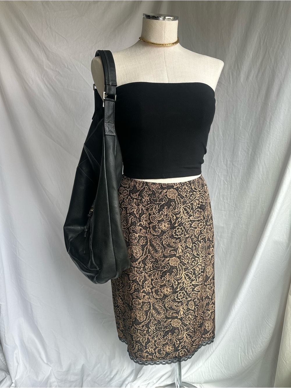 Vintage 100% Silk Paisley Floral Skirt with Lace Trim — Size M